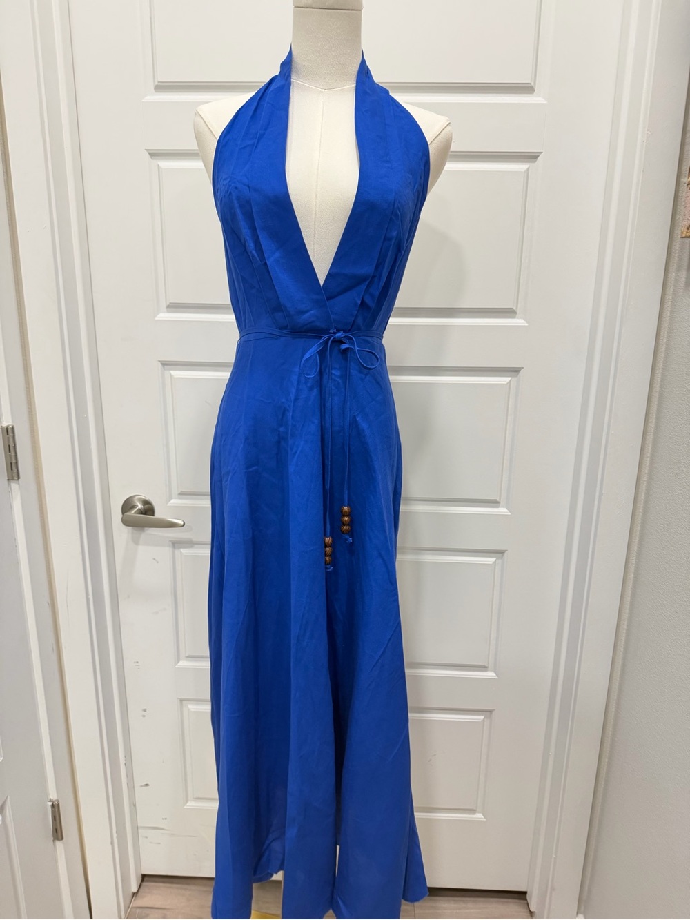 Zara Blue Halter Maxi Dress with Tie Waist - Picture 4 of 11